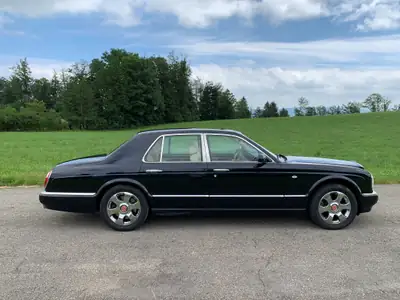 Bentley Arnage Red Label 2000 — Berline de prestige, 405 ch, première main — Seitenansicht