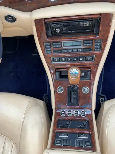 Bentley Arnage Red Label 2000 — Berline de prestige, 405 ch, première main — Miniatur 18