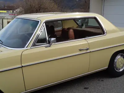 Mercedes-Benz 280 CE — Coupé classique 1973, motorisation 185 ch, première main — arrière