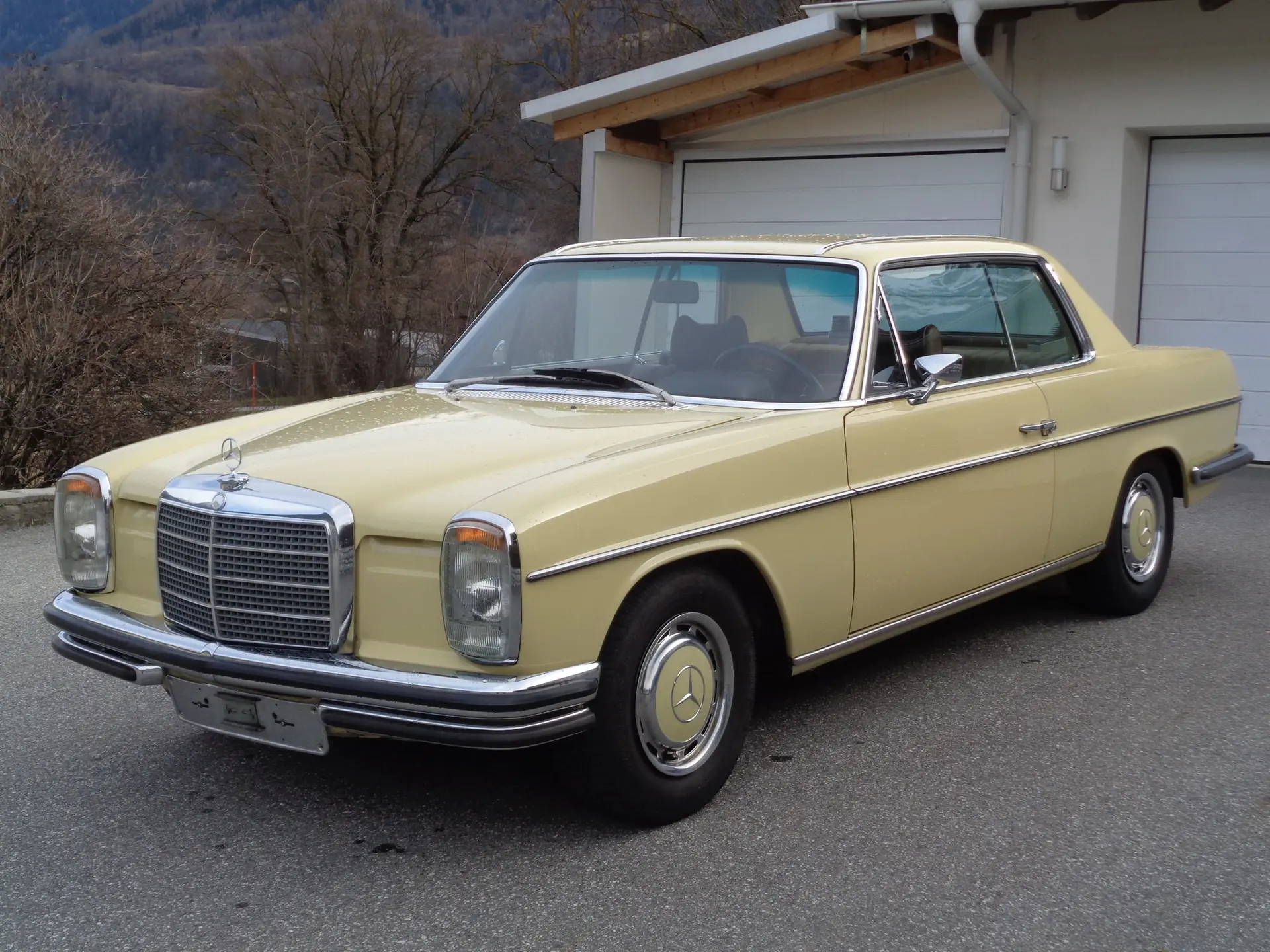 Mercedes-Benz 280 CE — Coupé classique 1973, motorisation 185 ch, première main