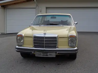 Mercedes-Benz 280 CE — Coupé classique 1973, motorisation 185 ch, première main — intérieur