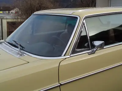 Mercedes-Benz 280 CE — Coupé classique 1973, motorisation 185 ch, première main — Miniature 16
