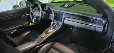 Porsche 911 Turbo S Cabrio PDK — Supercar décapotable, 580 ch et garantie jusqu'à 2028 — Thumbnail 9