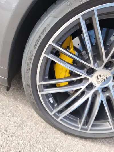 Porsche 911 Turbo S Cabrio PDK — Supercar décapotable, 580 ch et garantie jusqu'à 2028 — Thumbnail 12