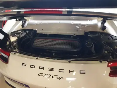 Porsche 911 GT3 Cup 991.2 — Légendaire voiture de course, kilométrage exceptionnel — détail
