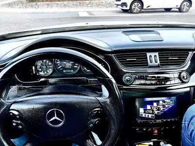 Mercedes-Benz CLS 63 AMG — Berline sportive légendaire, 515 ch de pure performance — Innenraum