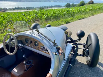 Morgan Threewheeler — Légende britannique unique, restauration complète 2020 — vista posteriore