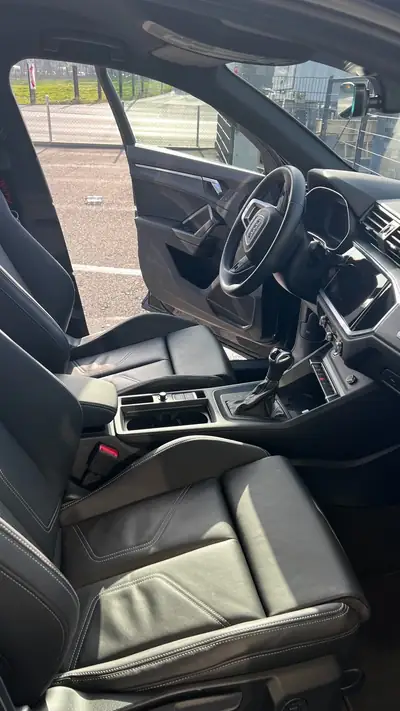 Audi Q3 Sportback 40 TDI S line — SUV coupé diesel, 32 000 km seulement — Miniatura 8