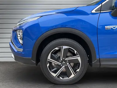 Mitsubishi Eclipse Cross 2.4 PHEV — SUV hybride rechargeable 4WD, 3 700 km seulement — Miniature 7