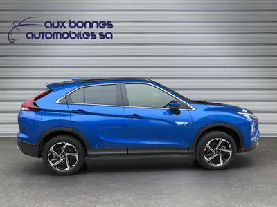 Mitsubishi Eclipse Cross 2.4 PHEV — SUV hybride rechargeable 4WD, 3 700 km seulement — Miniature 8