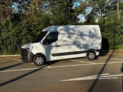 Renault Master T35 2.3 dCi 135 — Utilitaire robuste, 7100 km seulement — côté
