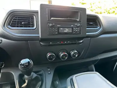 Renault Master T35 2.3 dCi 135 — Utilitaire robuste, 7100 km seulement — détail