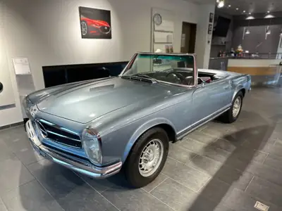 Mercedes-Benz SL 280 Pagode 1969 — Chef-d'œuvre cabriolet vintage, contrôle technique frais — vue extérieure