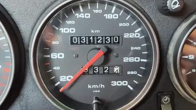 Porsche 911 Carrera 2S 1997 — L'une des 35 légendaires 993 en Suisse, état exceptionnel — intérieur