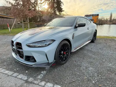 BMW M4 CSL Coupé 2022 — Performance extrême, seulement 1750 km, finition Frozen Brooklyn Grey — dettaglio