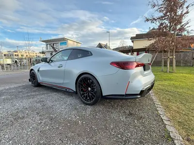 BMW M4 CSL Coupé 2022 — Performance extrême, seulement 1750 km, finition Frozen Brooklyn Grey — cruscotto