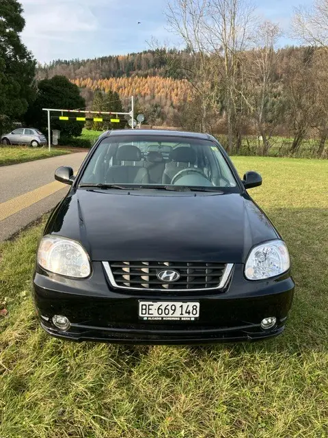 Hyundai Accent 1.6 GLS — Citadine fiable, 46'000 km, sans accident — vue extérieure