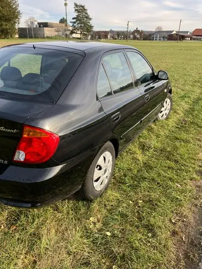 Hyundai Accent 1.6 GLS — Citadine fiable, 46'000 km, sans accident — intérieur