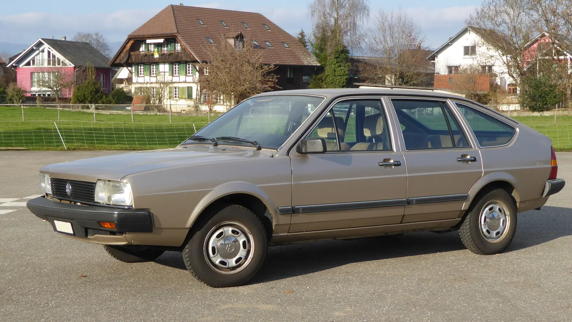 Volkswagen Passat 1985 occasion Herzogenbuchsee — 3