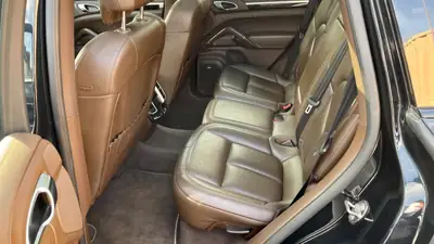 Porsche Cayenne S E-Hybrid — SUV haute performance, hybride rechargeable, 155'000 km — Thumbnail 8