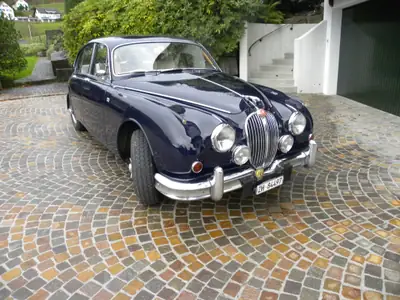 Jaguar MK 2 1963 — Classique britannique entièrement restauré, direction assistée — vista esterna