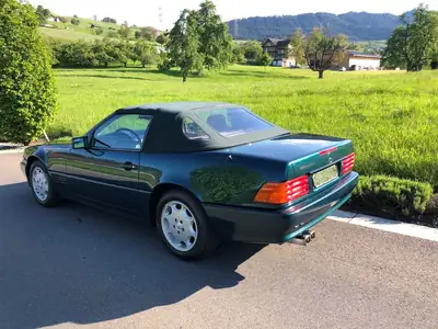 Mercedes-Benz SL 320 — Roadster mythique des années 90, 231 ch et toile électrique — interni