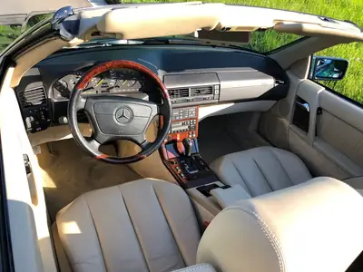Mercedes-Benz SL 320 — Roadster mythique des années 90, 231 ch et toile électrique — dettaglio