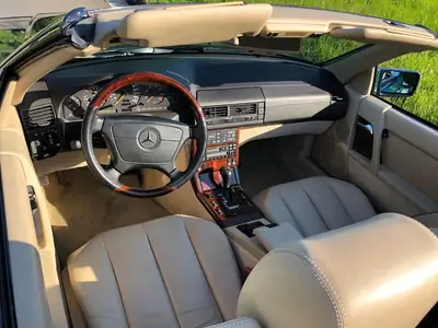 Mercedes-Benz SL 320 — Roadster mythique des années 90, 231 ch et toile électrique — Miniatura 10