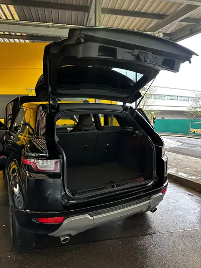 Range Rover Evoque 2.0 TD4 Pure — Diesel dynamique, tout-terrain polyvalent, faible kilométrage — Thumbnail 8