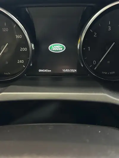Range Rover Evoque 2.0 TD4 Pure — Diesel dynamique, tout-terrain polyvalent, faible kilométrage — Thumbnail 17