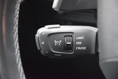 DS 3 Crossback 1.2 PureTech Performance Line — Élégance urbaine et technologie, 66 900 km — Miniatura 16