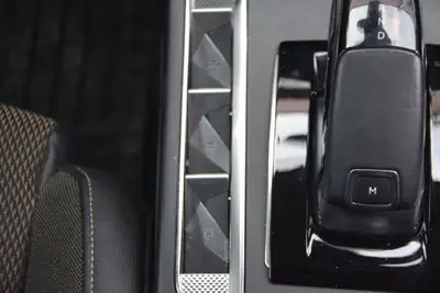 DS 3 Crossback 1.2 PureTech Performance Line — Élégance urbaine et technologie, 66 900 km — Miniatura 25