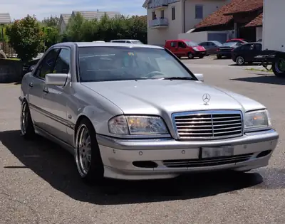 Mercedes-Benz C 280 Élégance — Berline classique, motorisation 197 ch, parfait état — fianco
