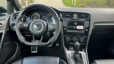 VW Golf 7 R 360S — Berline sportive 360 ch, transmission intégrale, faible kilométrage — détail