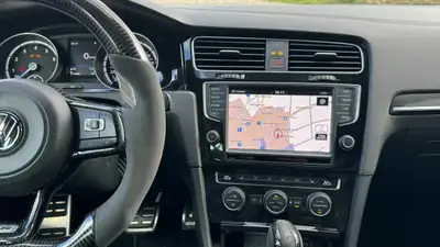 VW Golf 7 R 360S — Berline sportive 360 ch, transmission intégrale, faible kilométrage — Miniature 9