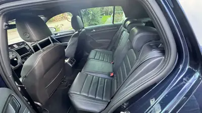 VW Golf 7 R 360S — Berline sportive 360 ch, transmission intégrale, faible kilométrage — Miniature 14