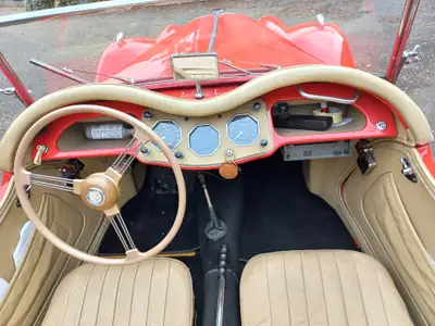 MG TF 1956 — Cabriolet anglais classique, seulement 5200 km — intérieur