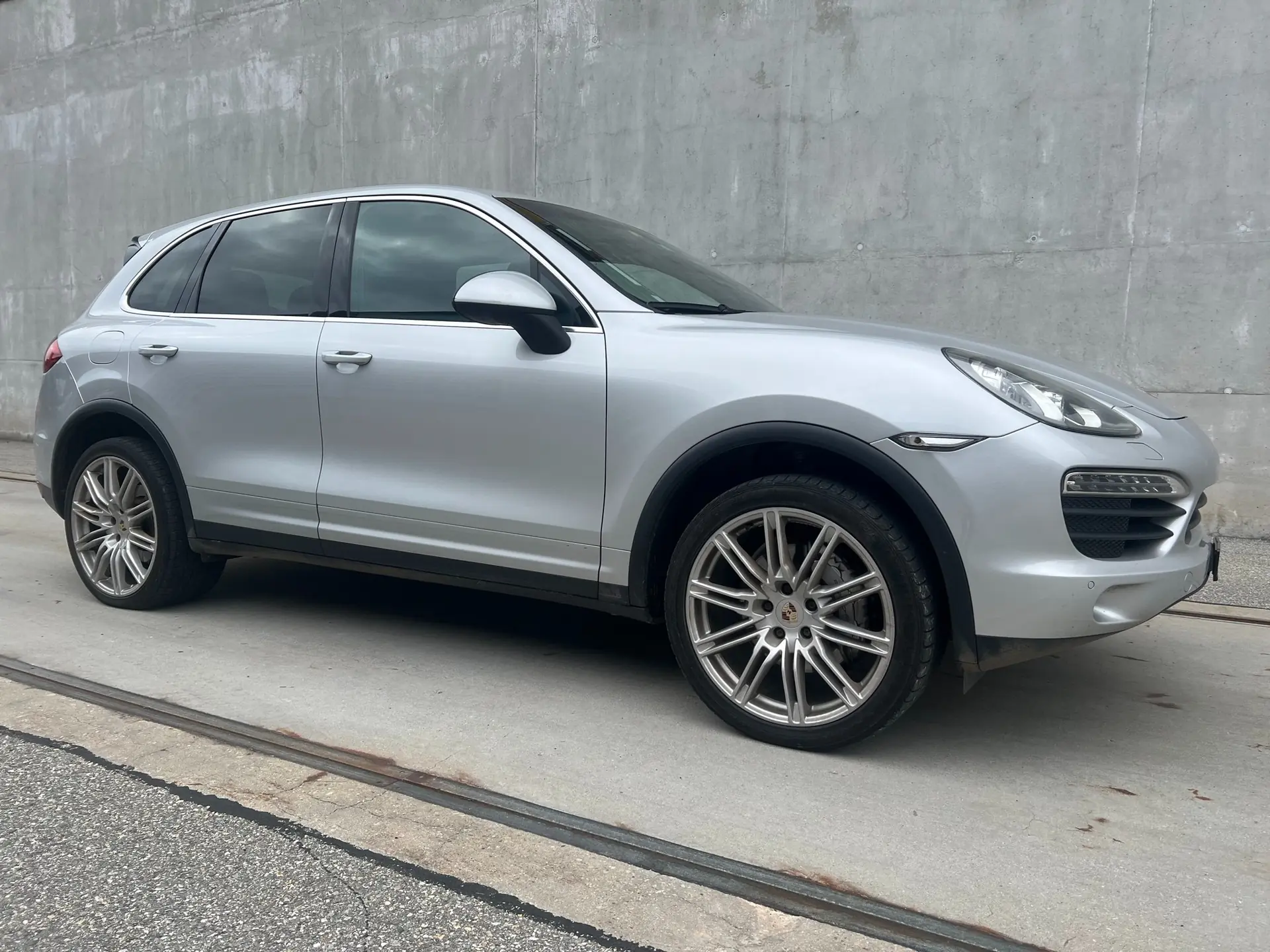 Porsche Cayenne 2012 occasion Visp — 1
