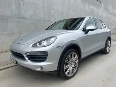 Porsche Cayenne S 2012 — SUV sportif 400 ch, entretien soigné, pneus neufs — Thumbnail 7