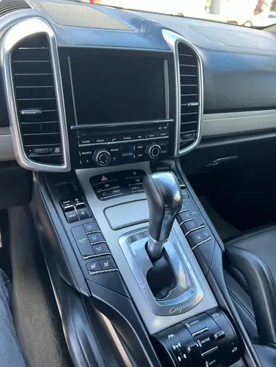 Porsche Cayenne S 2012 — SUV sportif 400 ch, entretien soigné, pneus neufs — Thumbnail 11
