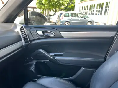 Porsche Cayenne S 2012 — SUV sportif 400 ch, entretien soigné, pneus neufs — Thumbnail 13