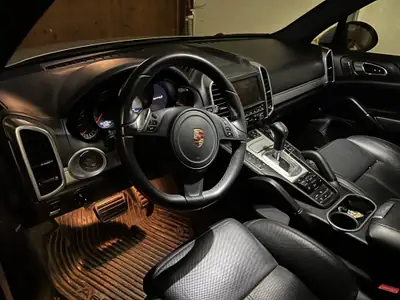 Porsche Cayenne S 2012 — SUV sportif 400 ch, entretien soigné, pneus neufs — Thumbnail 17