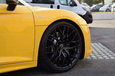 Audi R8 Spyder 5.2 S-Tronic Quattro — Cabriolet haute performance, 59'790 km, pack carbone — tableau de bord