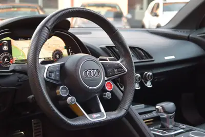 Audi R8 Spyder 5.2 S-Tronic Quattro — Cabriolet haute performance, 59'790 km, pack carbone — Miniature 13