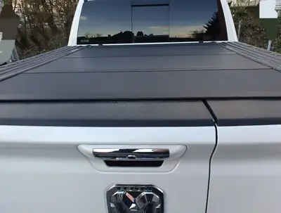 DODGE Ram 1500 5.7L V8 HEMI eTorque 4x4 — Crew Cab musclé, 10'000 km seulement — Miniatur 7