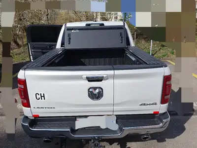 DODGE Ram 1500 5.7L V8 HEMI eTorque 4x4 — Crew Cab musclé, 10'000 km seulement — Miniatur 11