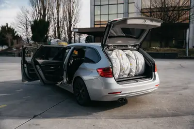 BMW 328i xDrive Touring Sport Line — Break élégant, moteur 245 ch, transmission intégrale — Thumbnail 12