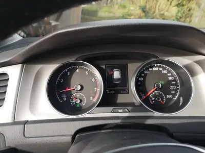 VW Golf 1.4 TGI BlueMotion — Berline écologique bicarbur, faible consommation — dettaglio