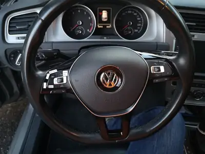 VW Golf 1.4 TGI BlueMotion — Berline écologique bicarbur, faible consommation — cruscotto