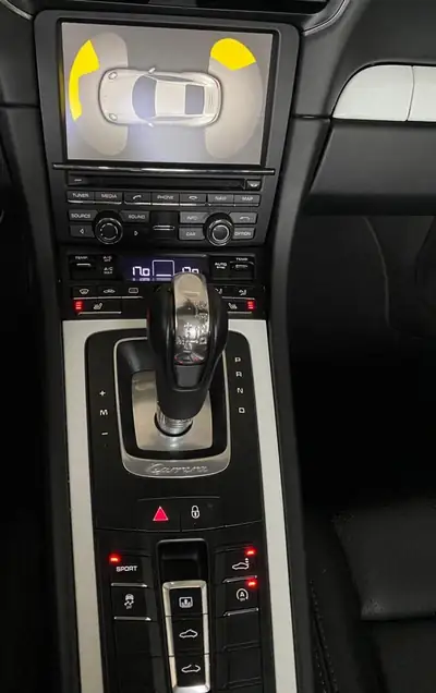 Porsche 911 Carrera 4 PDK — Coupé sportif légendaire, 350 ch et transmission automatique — cruscotto